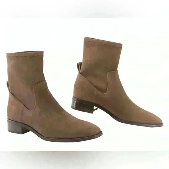 Louise et Cie Shoes - Louise Et Cie Silko Suede Block Heel Booties Tan Sz 8 soft pull-on boots